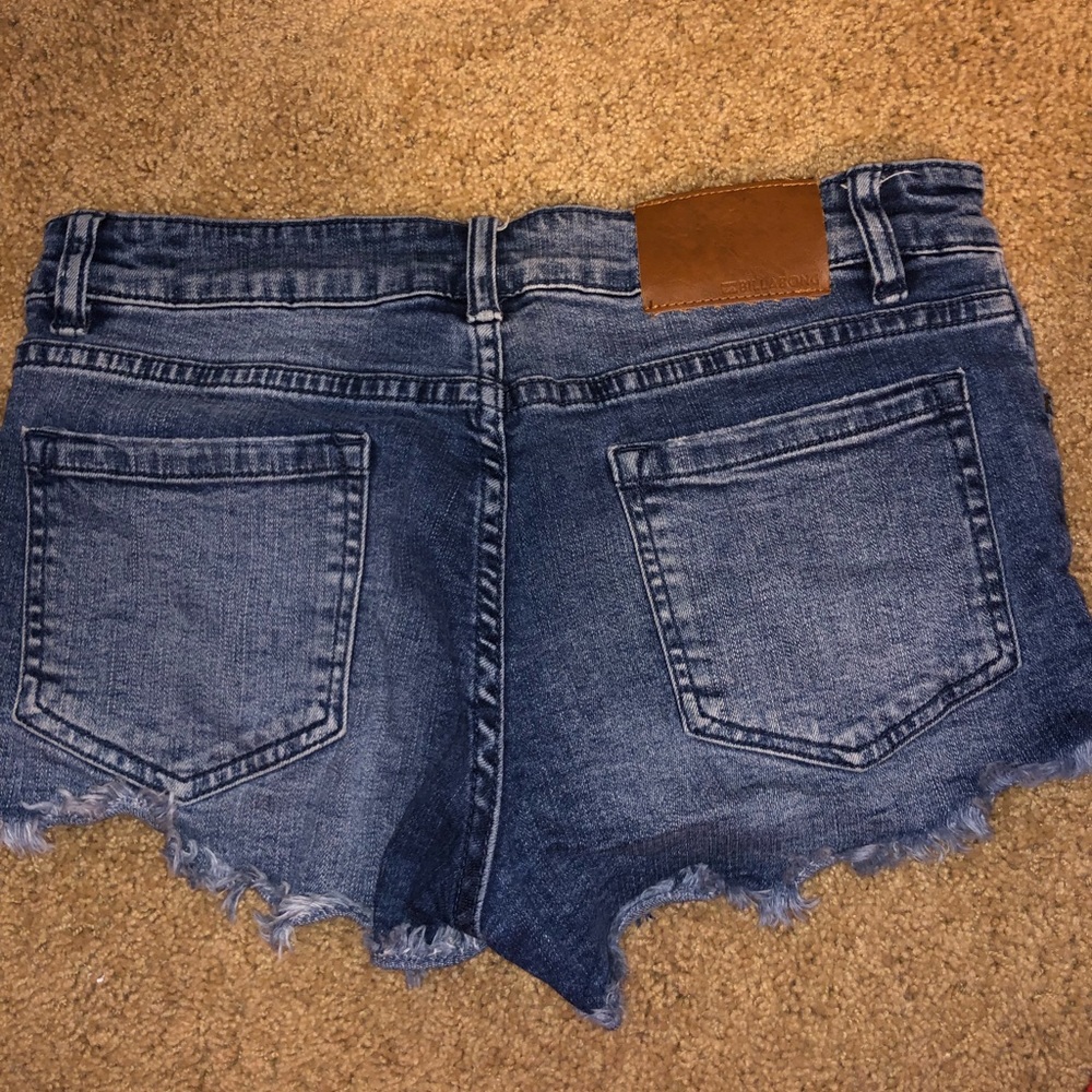 shorts - Picture 3 of 3